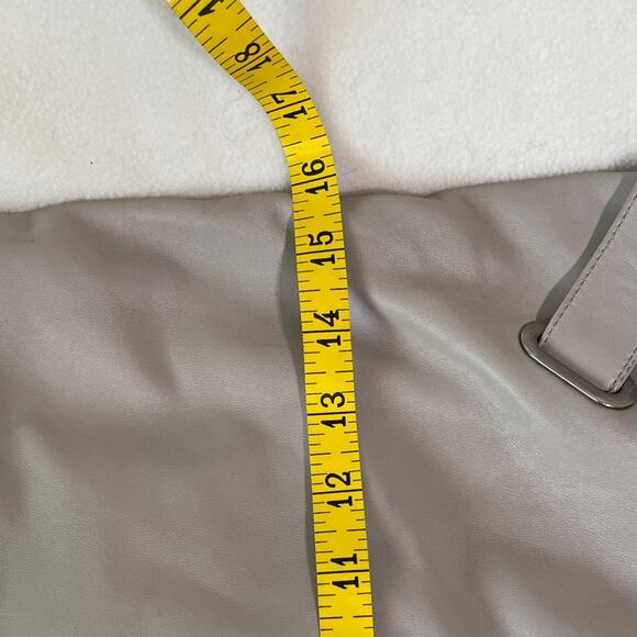 HOBO Elegant Taupe Leather Tote - Picture 10 of 14